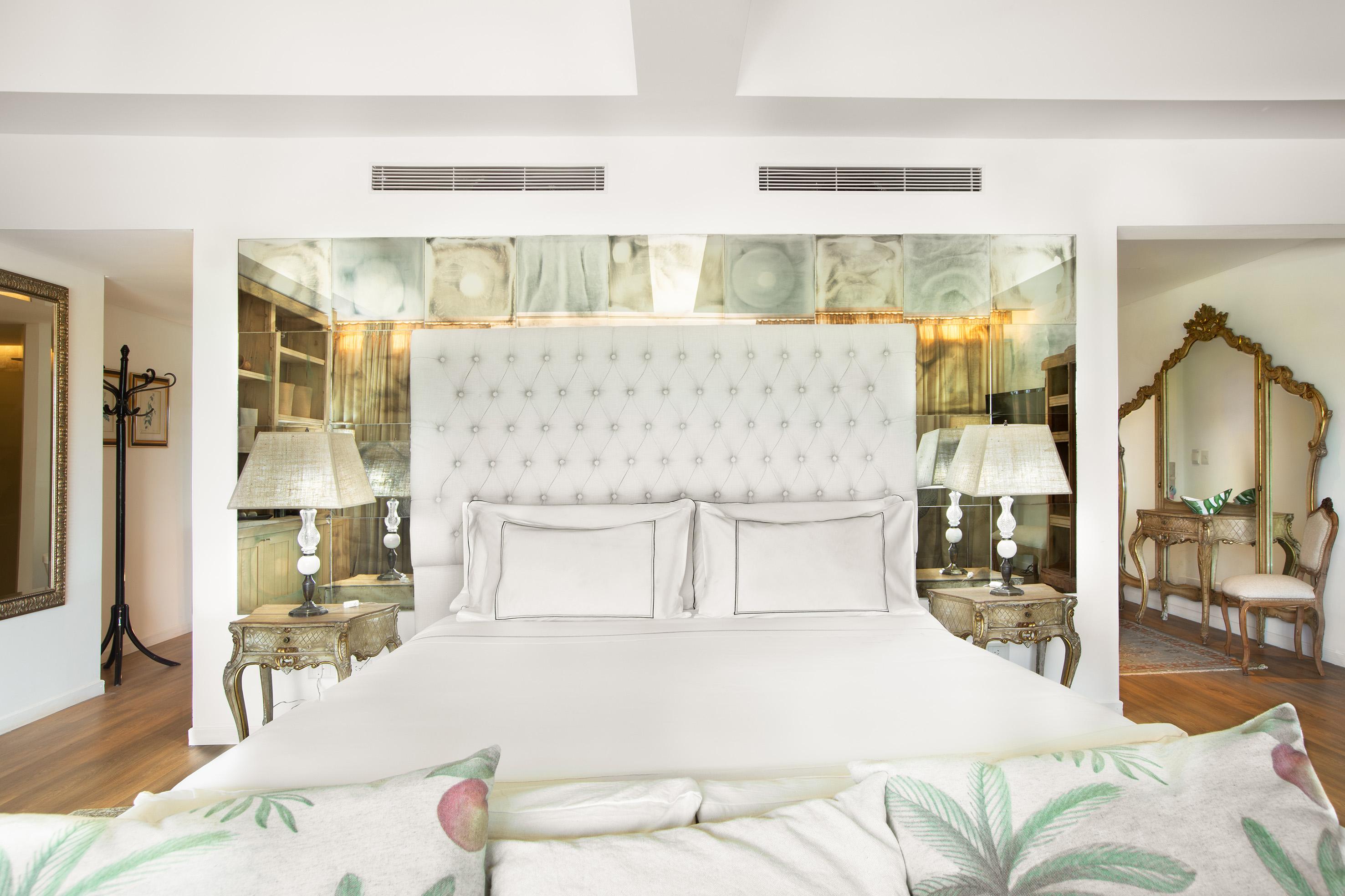 מלון פוארטו איגואסו Gran Melia Iguazu מראה חיצוני תמונה A bedroom with a mirrored wall