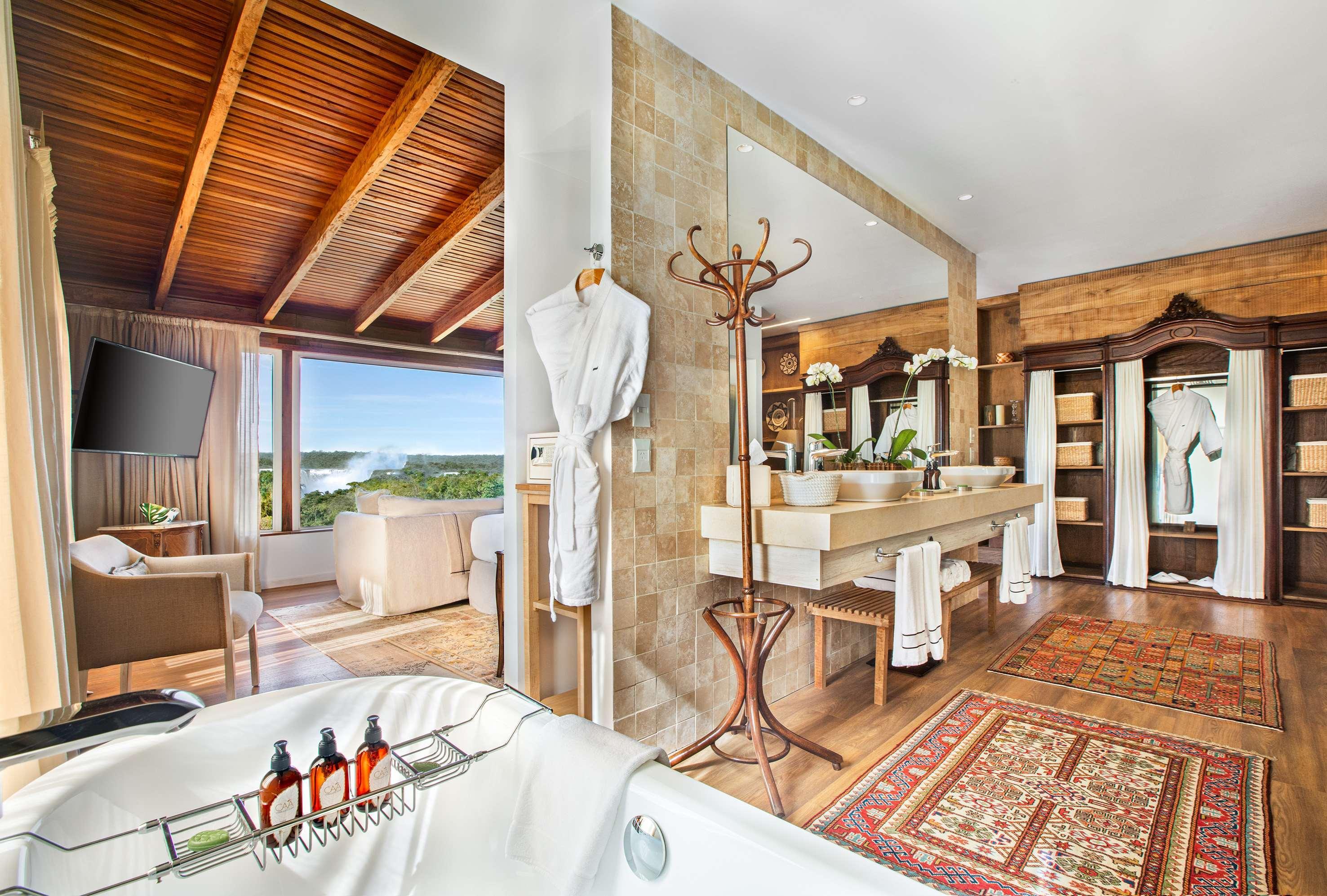 מלון פוארטו איגואסו Gran Melia Iguazu מראה חיצוני תמונה Bathroom at the Hotel
