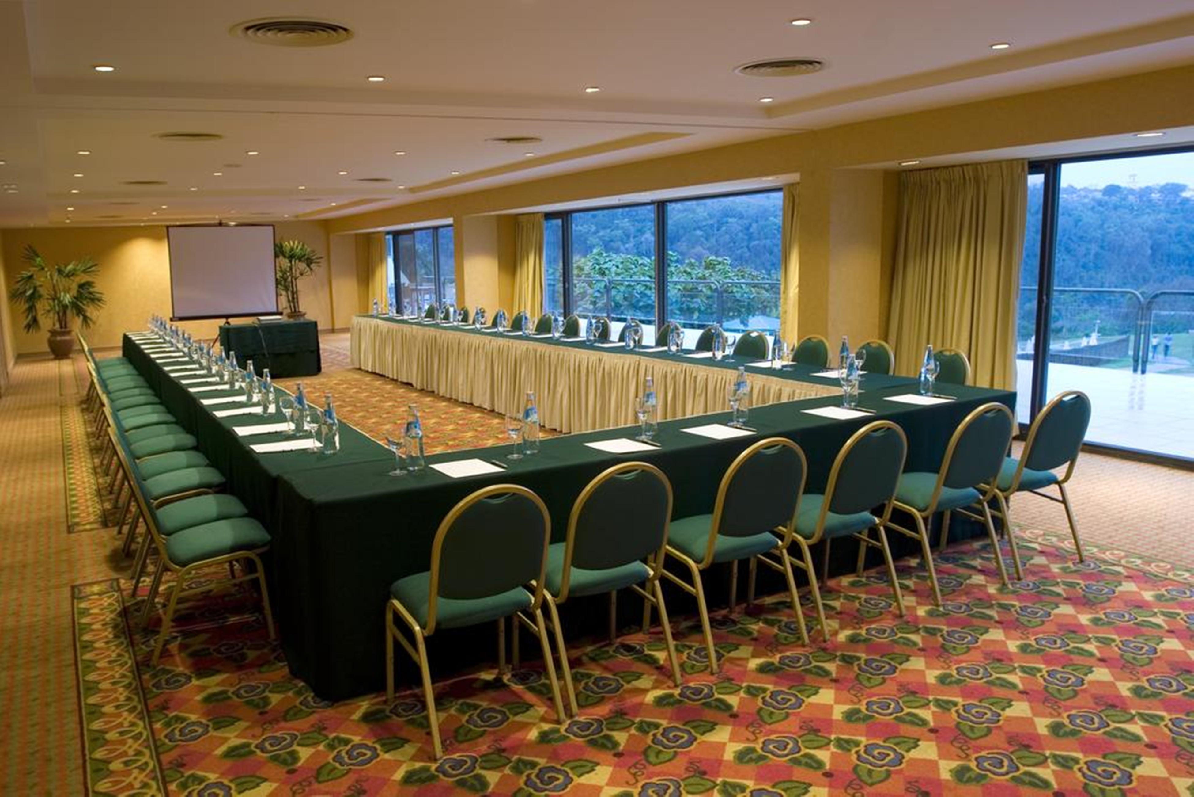 מלון פוארטו איגואסו Gran Melia Iguazu מראה חיצוני תמונה U-shaped table